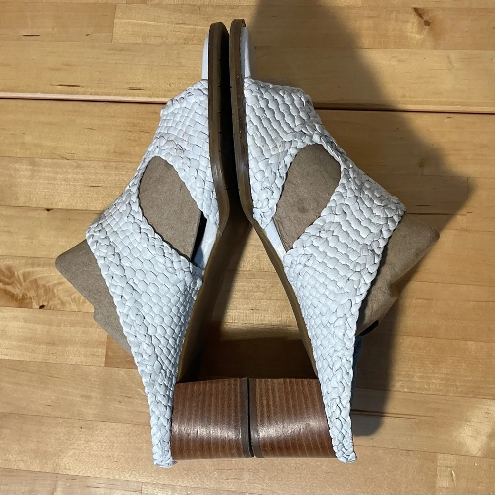 Aquatalia Women's Elena Weatherproof Woven Block-Heel Slide Sandals - Picture 6 of 13